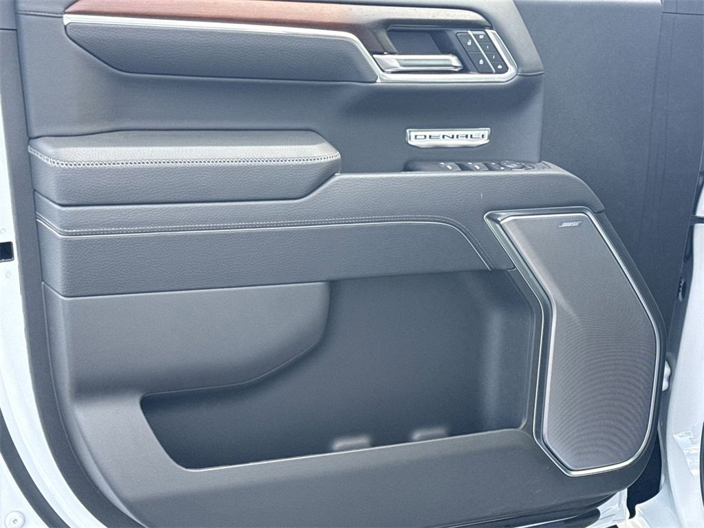 New 2025 GMC Sierra 1500 Denali w/ Denali Reserve Package image 23