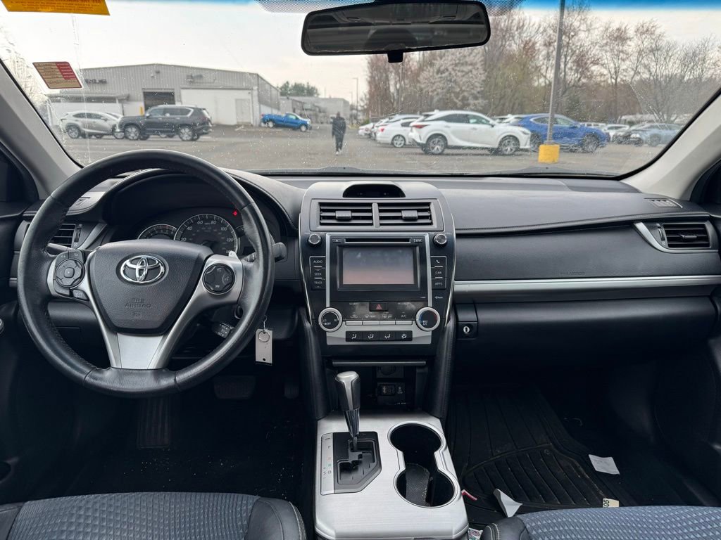 Used 2012 Toyota Camry SE image 6
