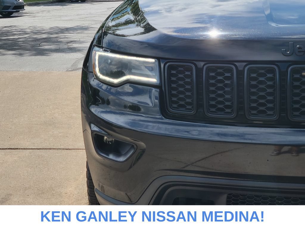 Used 2021 Jeep Grand Cherokee Freedom Edition AWD/4WD image 9