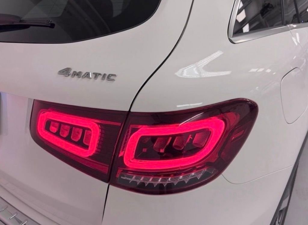 Certified 2021 Mercedes-Benz GLC 300 4MATIC image 9