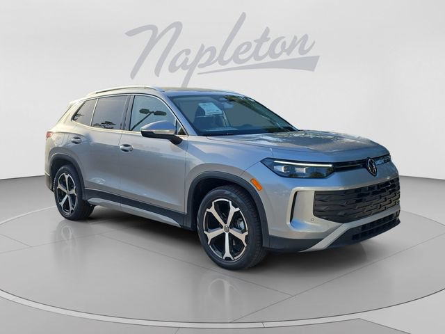 New 2026 Volkswagen Tiguan SE FWD image 3