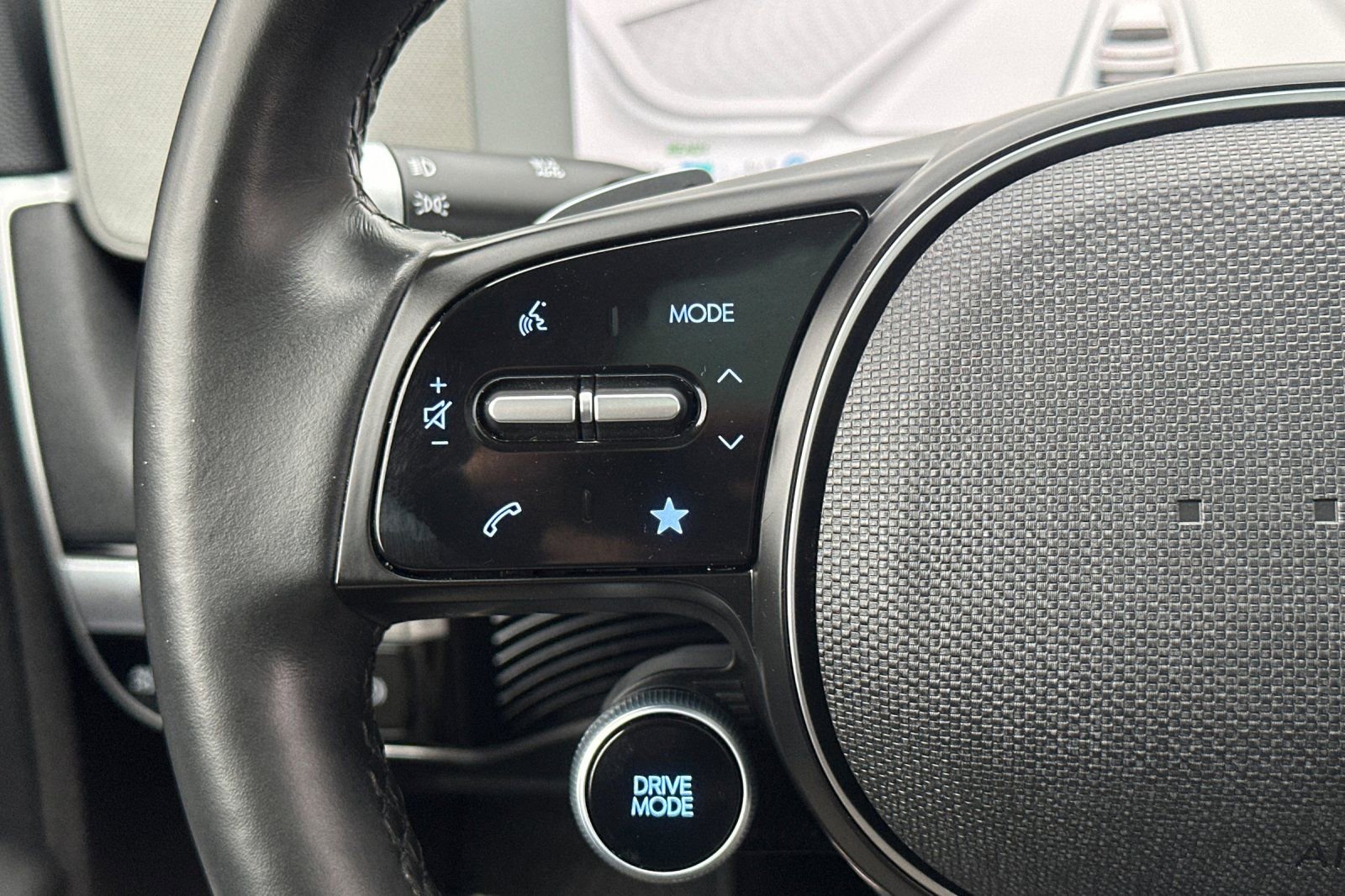 Used 2024 Hyundai Ioniq 5 Limited image 28