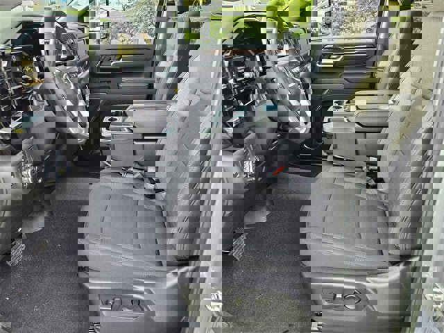 New 2026 GMC Sierra 2500 SLE w/ SLE Value Package; image 9