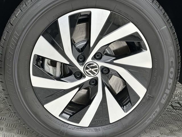 Certified 2025 Volkswagen Tiguan S AWD/4WD image 10