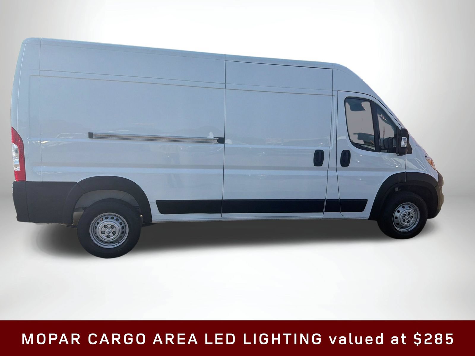 Used 2024 RAM ProMaster 2500 w/ Cold Weather Group FWD image 8