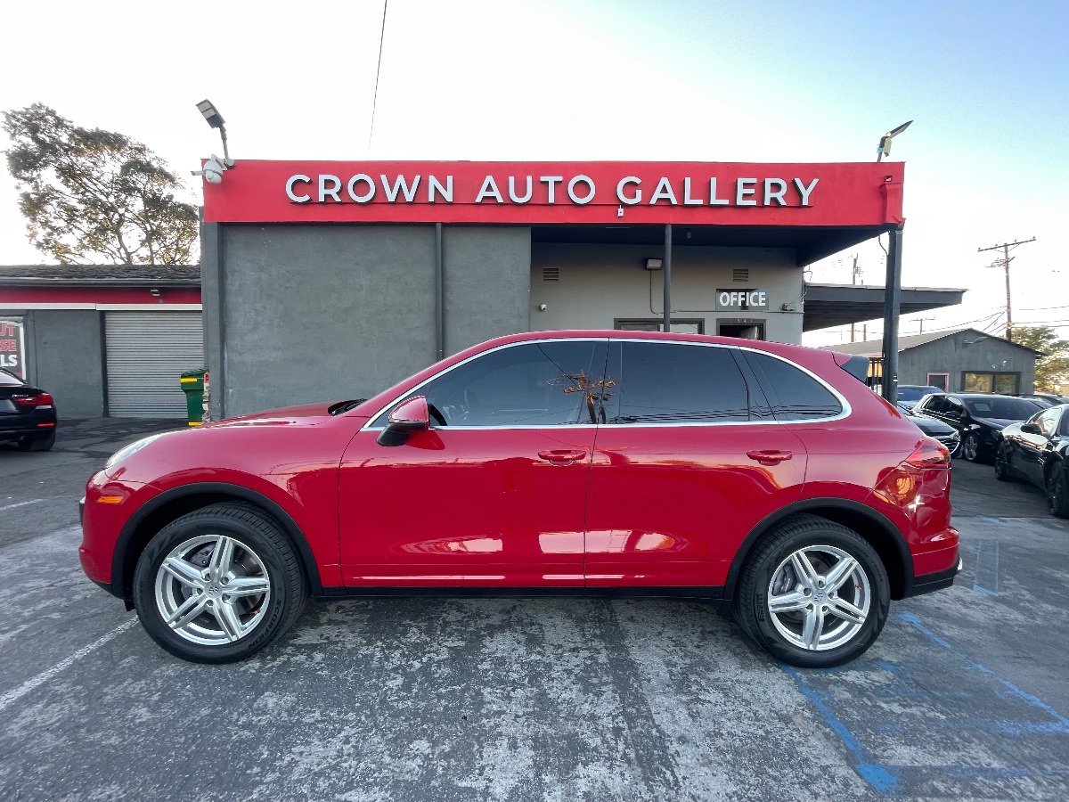Used 2016 Porsche Cayenne AWD/4WD image 6