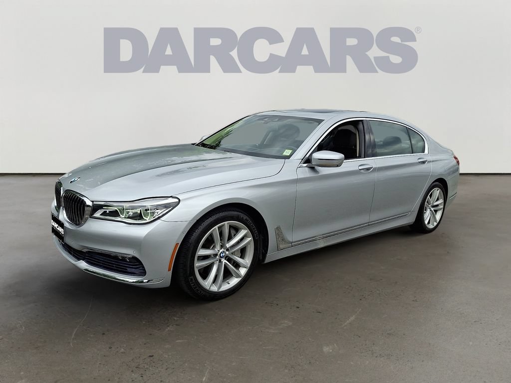 Used 2016 BMW 750i xDrive AWD/4WD image 3