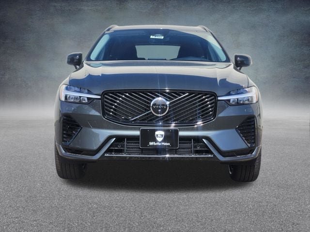 New 2026 Volvo XC60 T8 Plus w/ Climate Package AWD/4WD image 2
