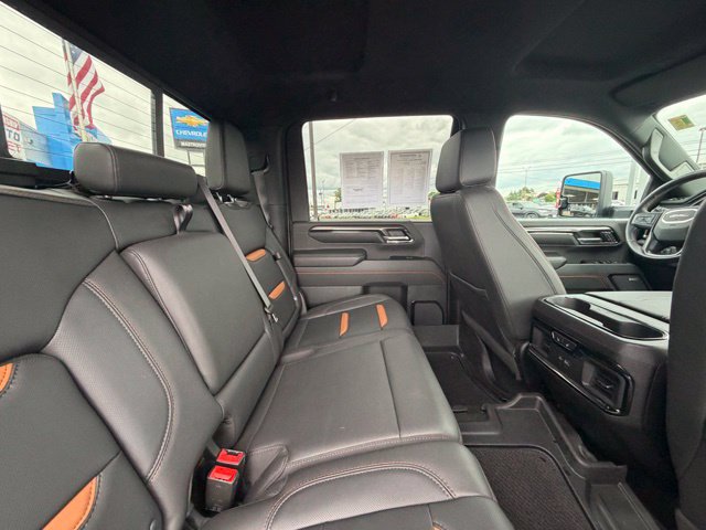 Used 2024 GMC Sierra 2500 AT4 AWD/4WD image 33