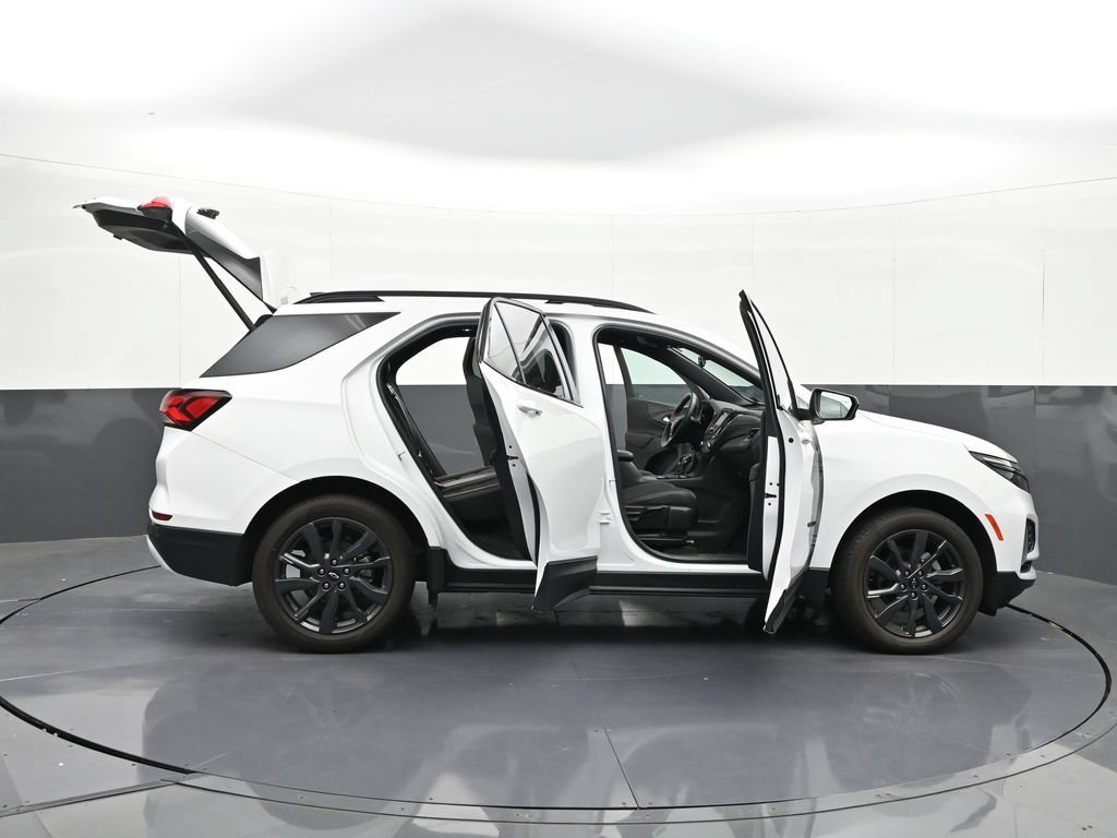 Certified 2024 Chevrolet Equinox RS AWD/4WD image 39