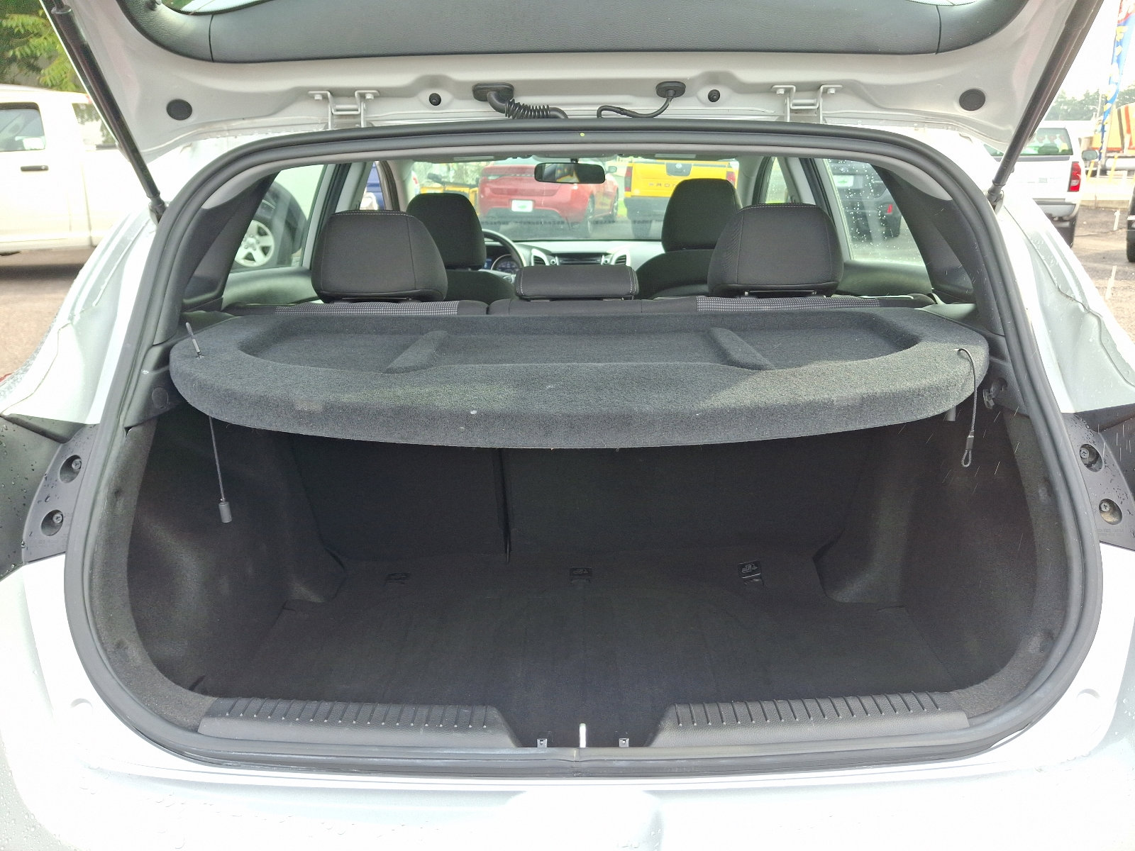 Used 2017 Hyundai Elantra GT image 27