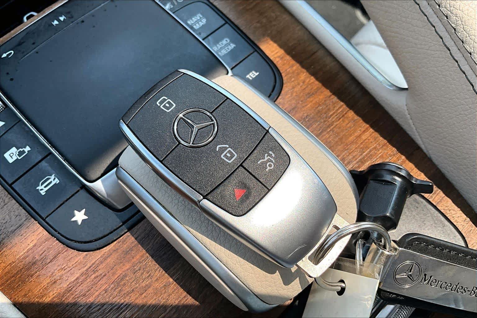 Certified 2023 Mercedes-Benz GLS 450 4MATIC image 15