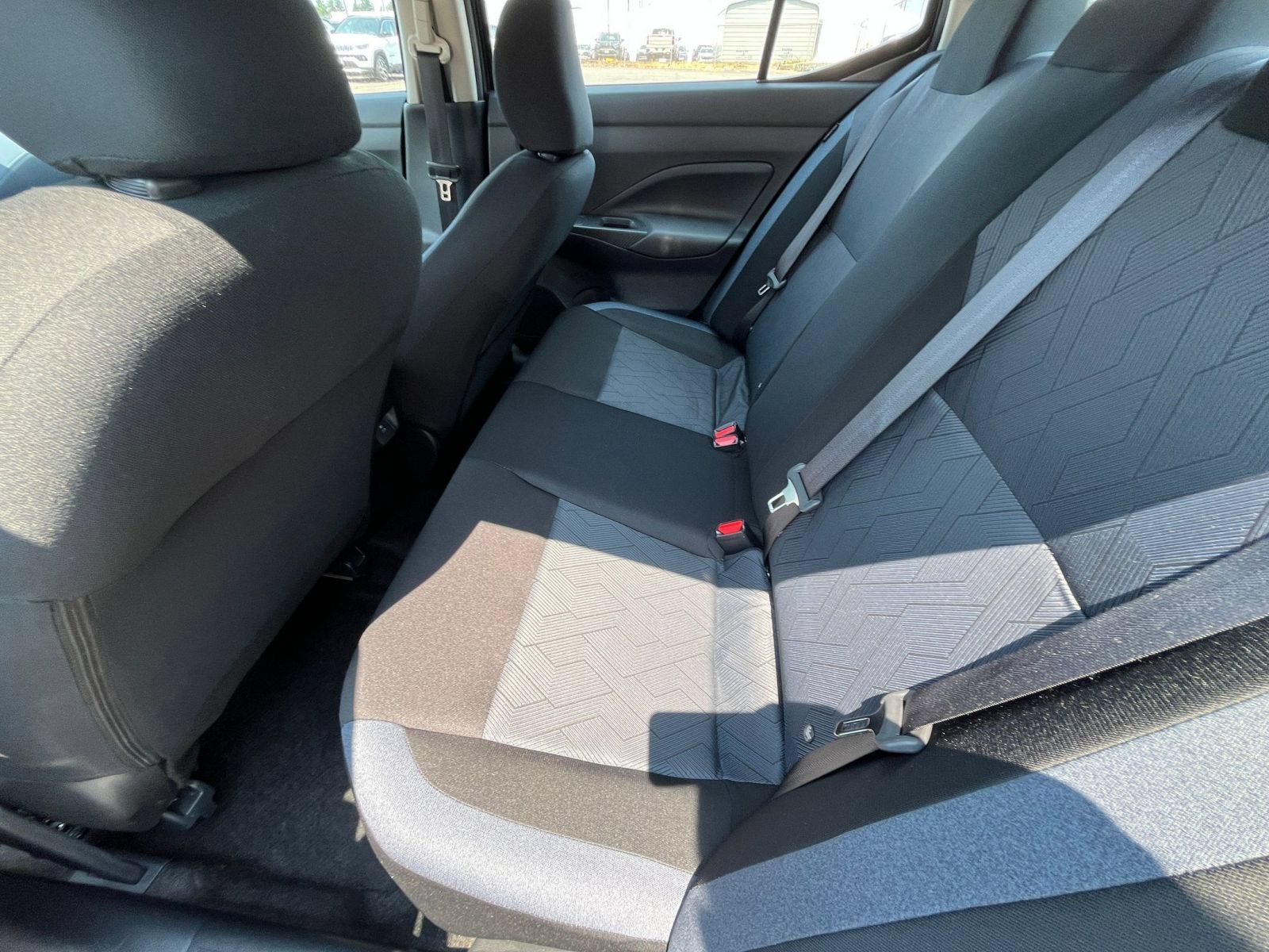 Used 2025 Nissan Versa SV FWD image 21