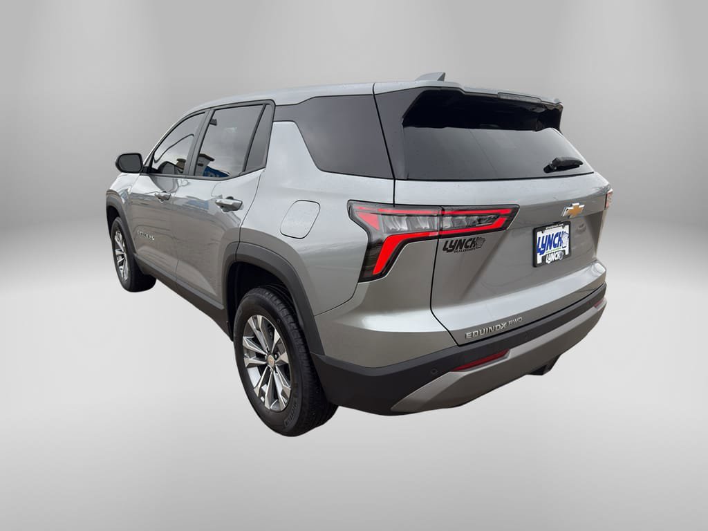 Used 2026 Chevrolet Equinox LT w/ Convenience Package II image 3