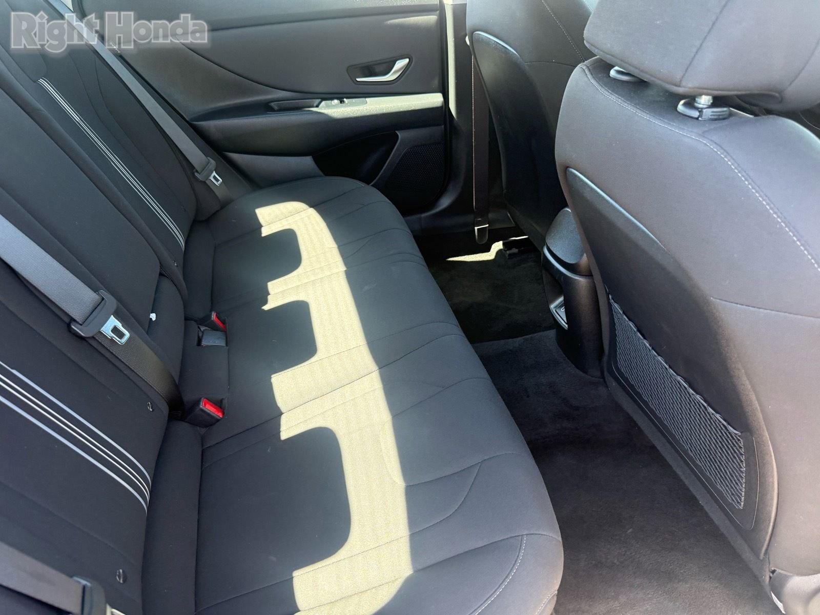 Used 2025 Hyundai Elantra SEL image 29