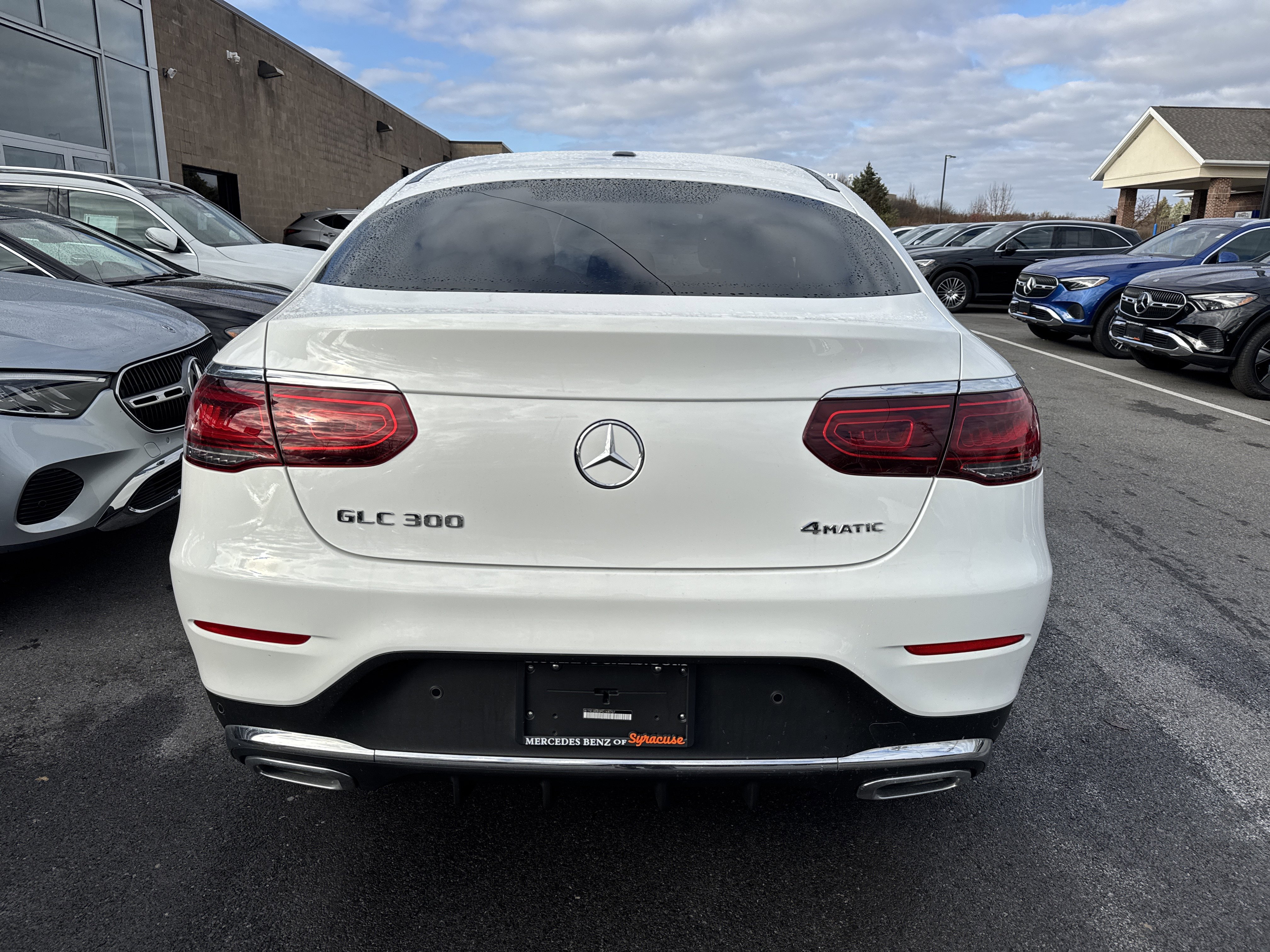 Used 2023 Mercedes-Benz GLC 300 4MATIC Coupe image 5