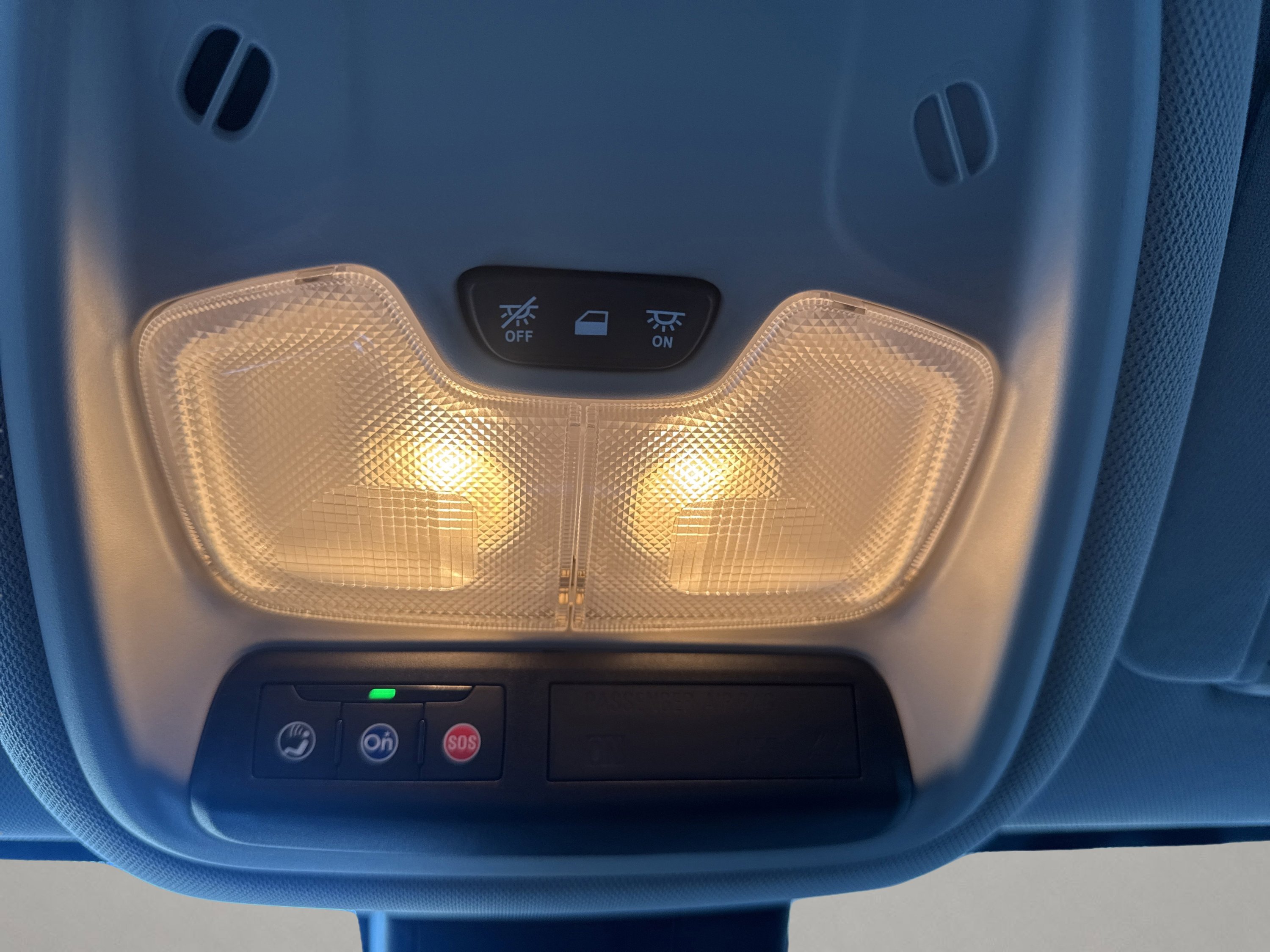 Used 2023 Buick Encore GX Select w/ Sport Touring Package image 25