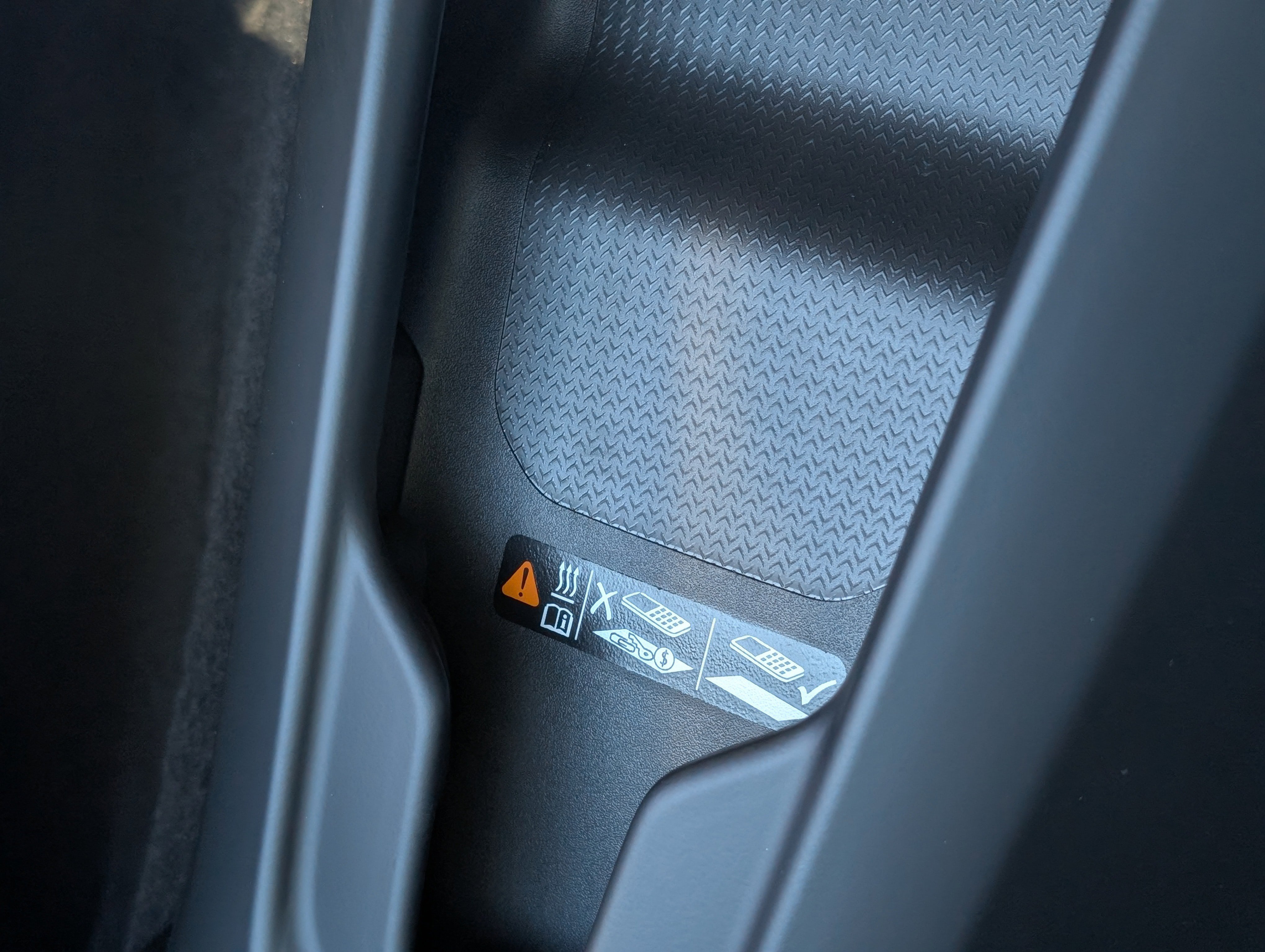 Used 2023 Chevrolet Corvette Stingray Premium Cpe w/ Z51 Performance Package image 43