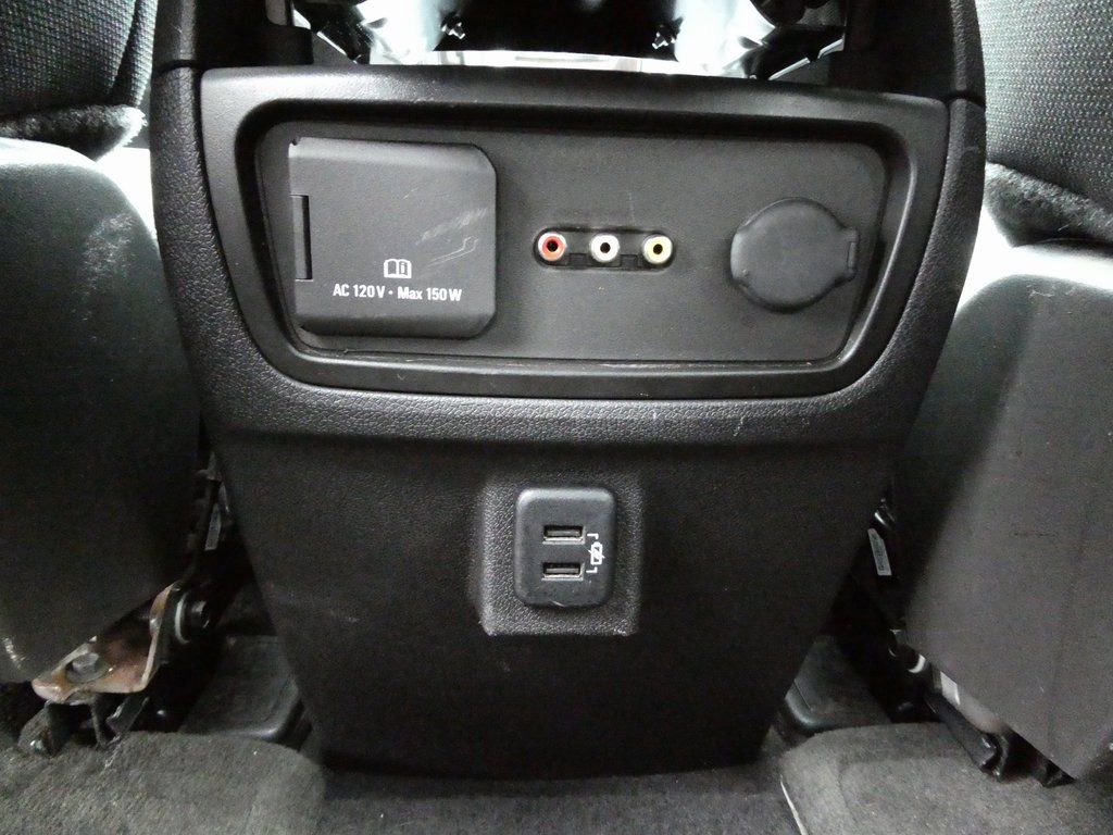 Used 2017 Chevrolet Traverse LT w/ Traveler's Package image 22