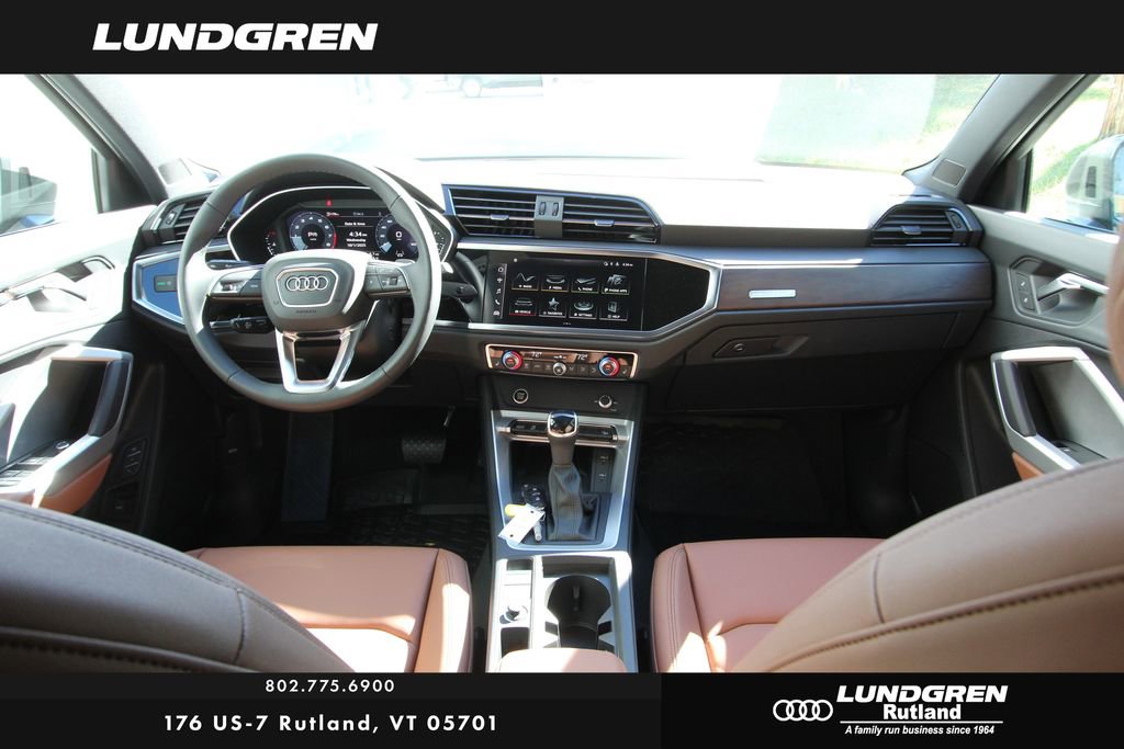 New 2025 Audi Q3 2.0T Premium image 2