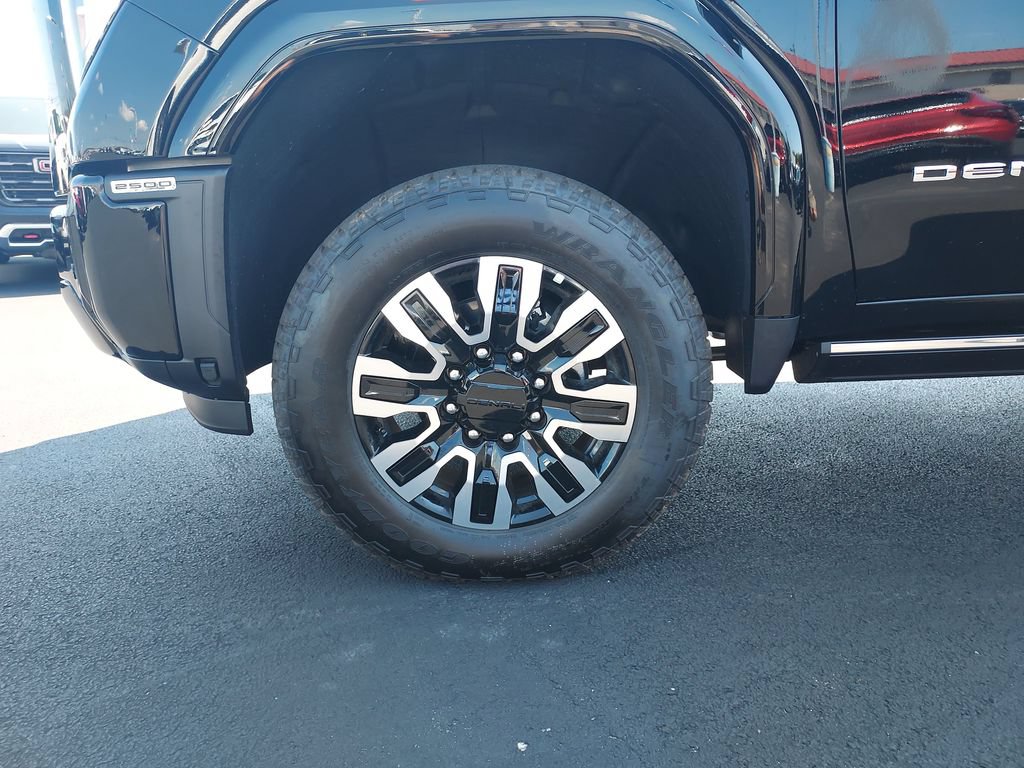 Used 2025 GMC Sierra 2500 Denali Ultimate AWD/4WD image 10