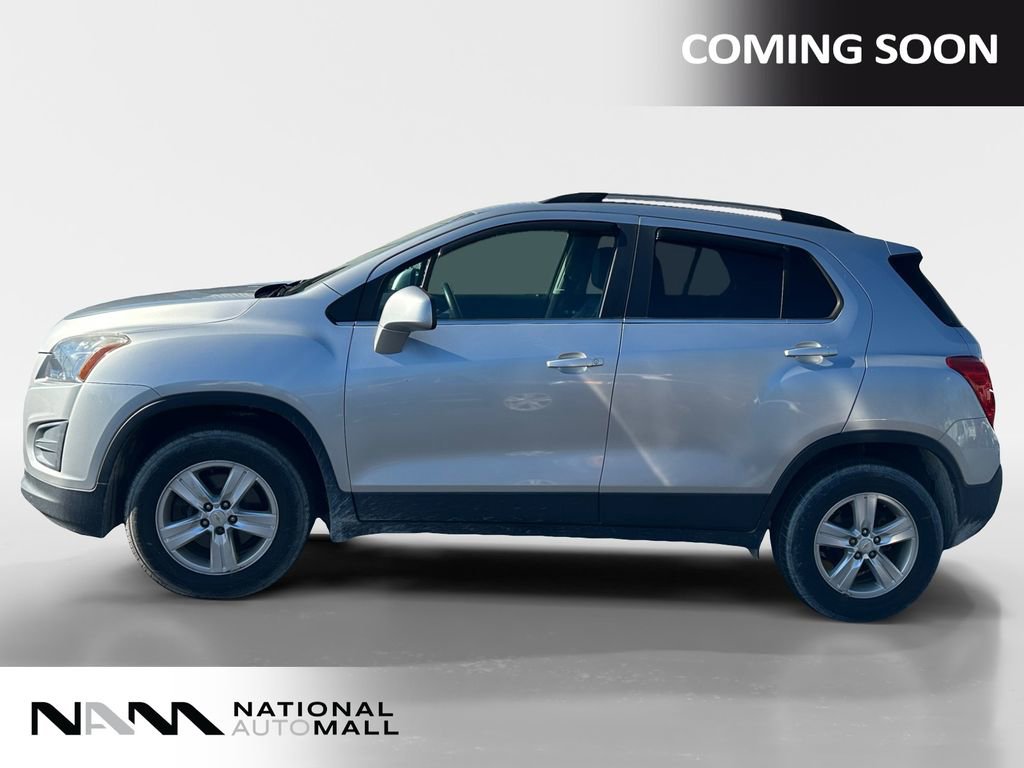 Used 2016 Chevrolet Trax LT w/ LT Sun and Sound Package image 2
