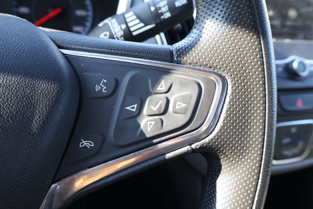 Used 2019 Chevrolet Equinox LS w/ LS Convenience Package FWD image 18