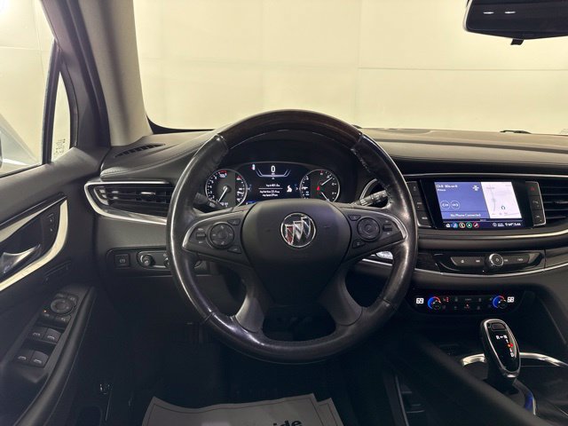 Used 2021 Buick Enclave Avenir w/ Avenir Technology Package AWD/4WD image 28