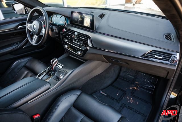 Used 2019 BMW M5 image 26
