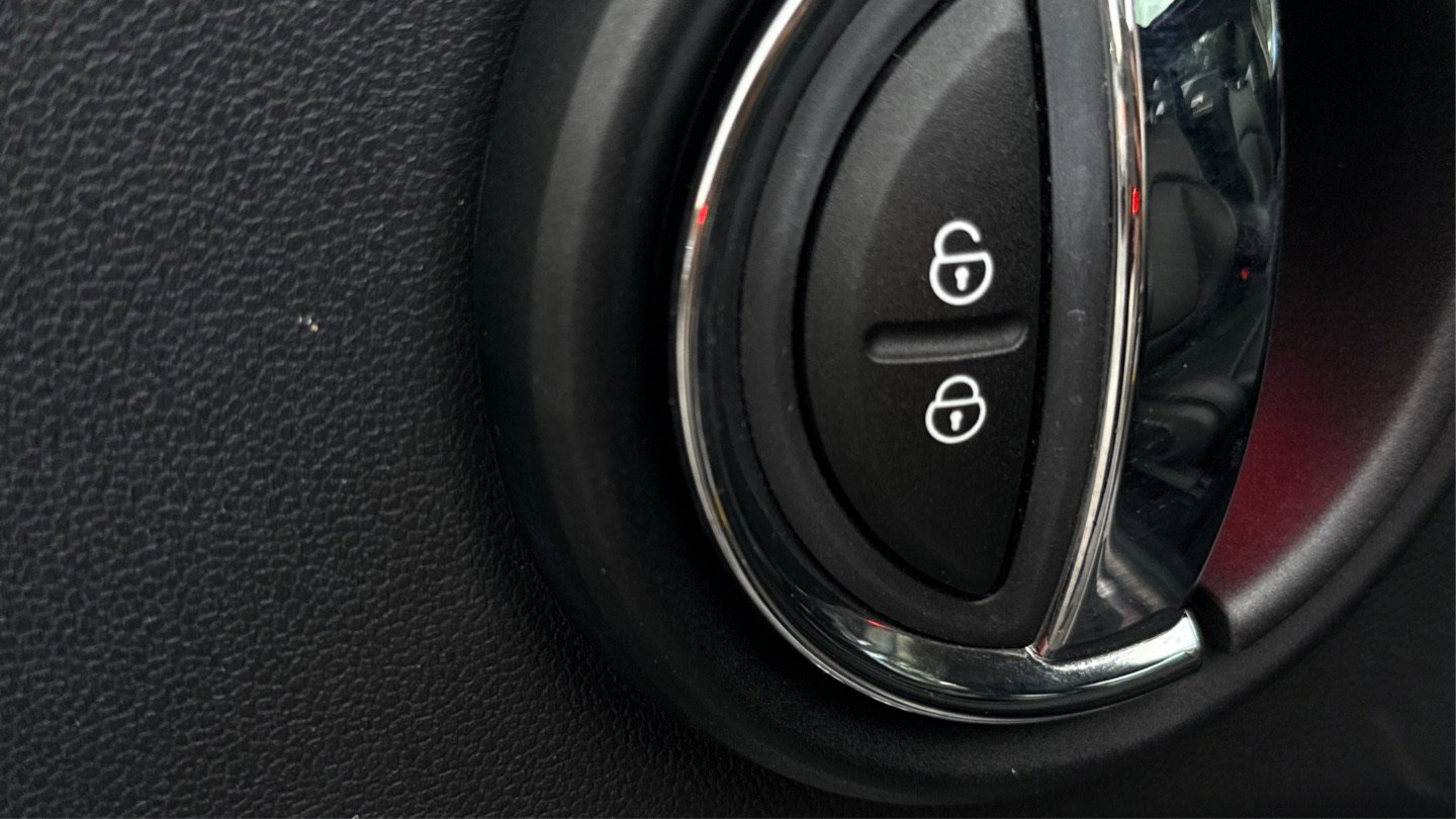 Used 2018 MINI Cooper Countryman FWD image 44