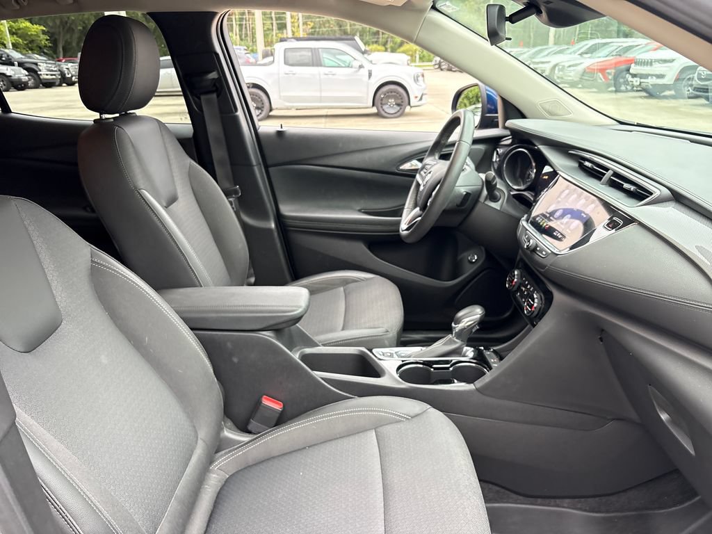 Used 2022 Buick Encore GX Select FWD image 27
