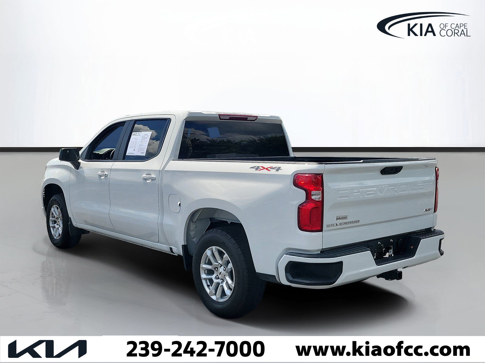 Used 2026 Chevrolet Silverado 1500 RST AWD/4WD image 4