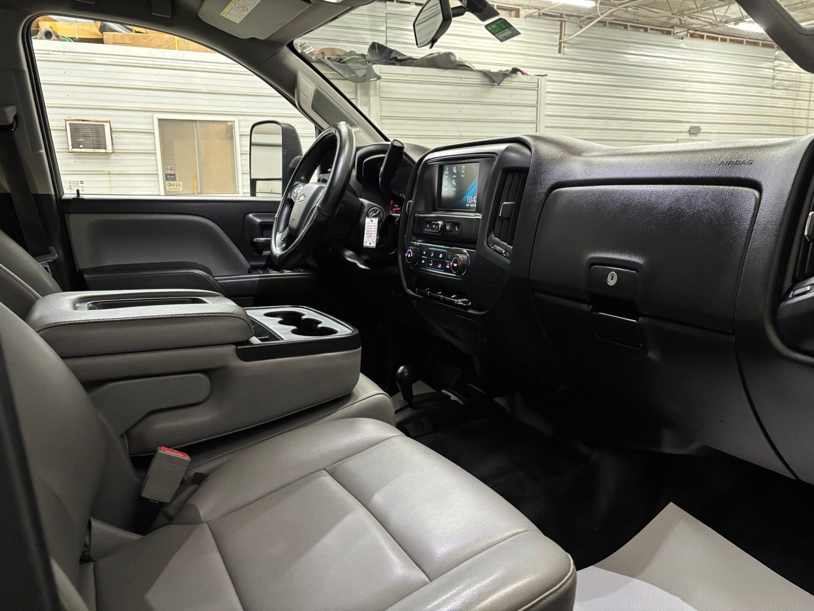 Used 2019 Chevrolet Silverado 2500 W/T AWD/4WD image 25