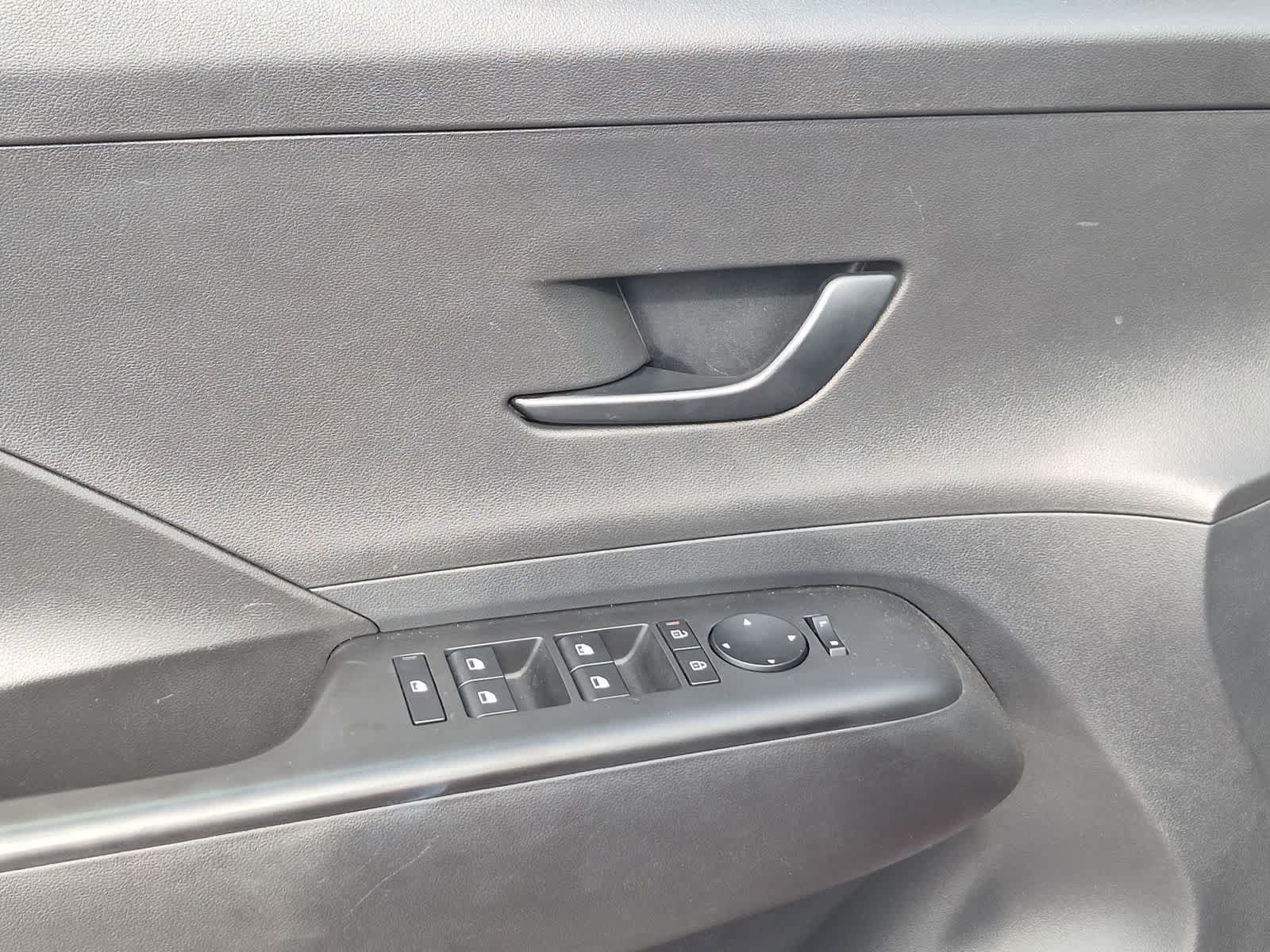 Used 2025 Hyundai Kona SEL AWD/4WD image 22
