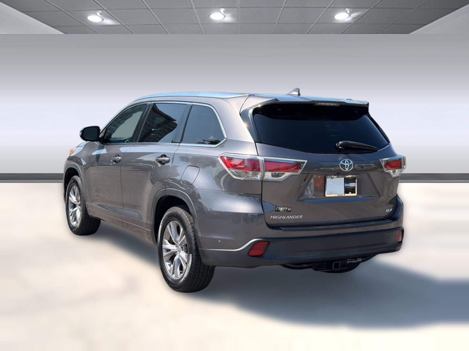 Used 2015 Toyota Highlander XLE FWD image 3