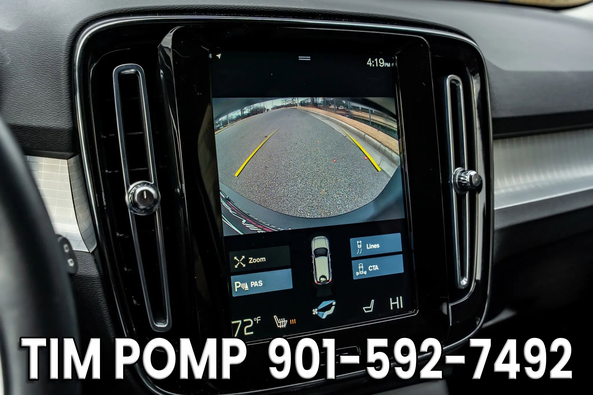 Used 2022 Volvo XC40 T5 Momentum image 21