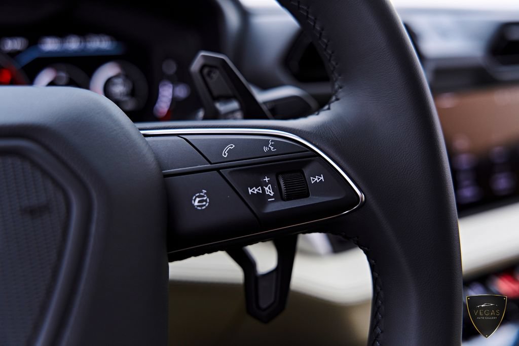 Used 2026 Lamborghini Urus S AWD/4WD image 75
