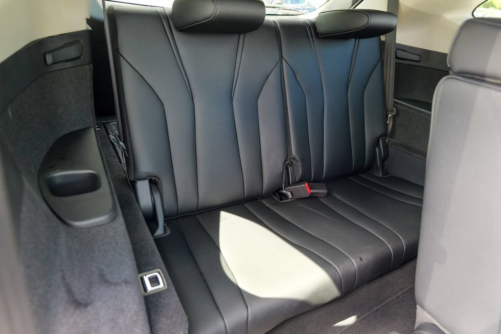 Used 2023 Acura MDX SH-AWD image 34