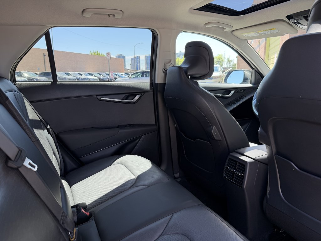 Used 2023 Kia Niro Wave w/ Wave Preserve Package image 37
