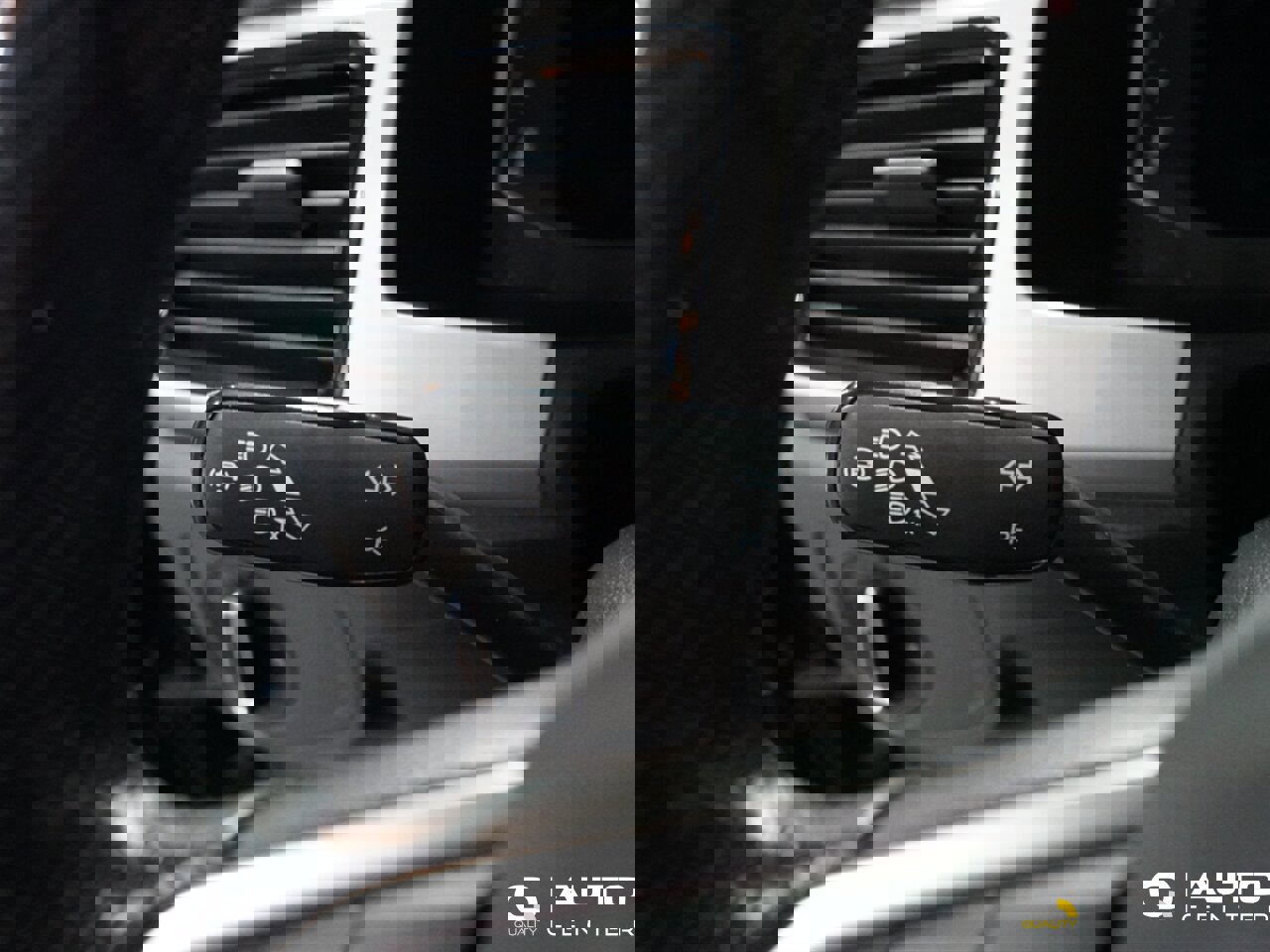 Used 2021 Volkswagen Atlas Cross Sport SEL Premium image 24