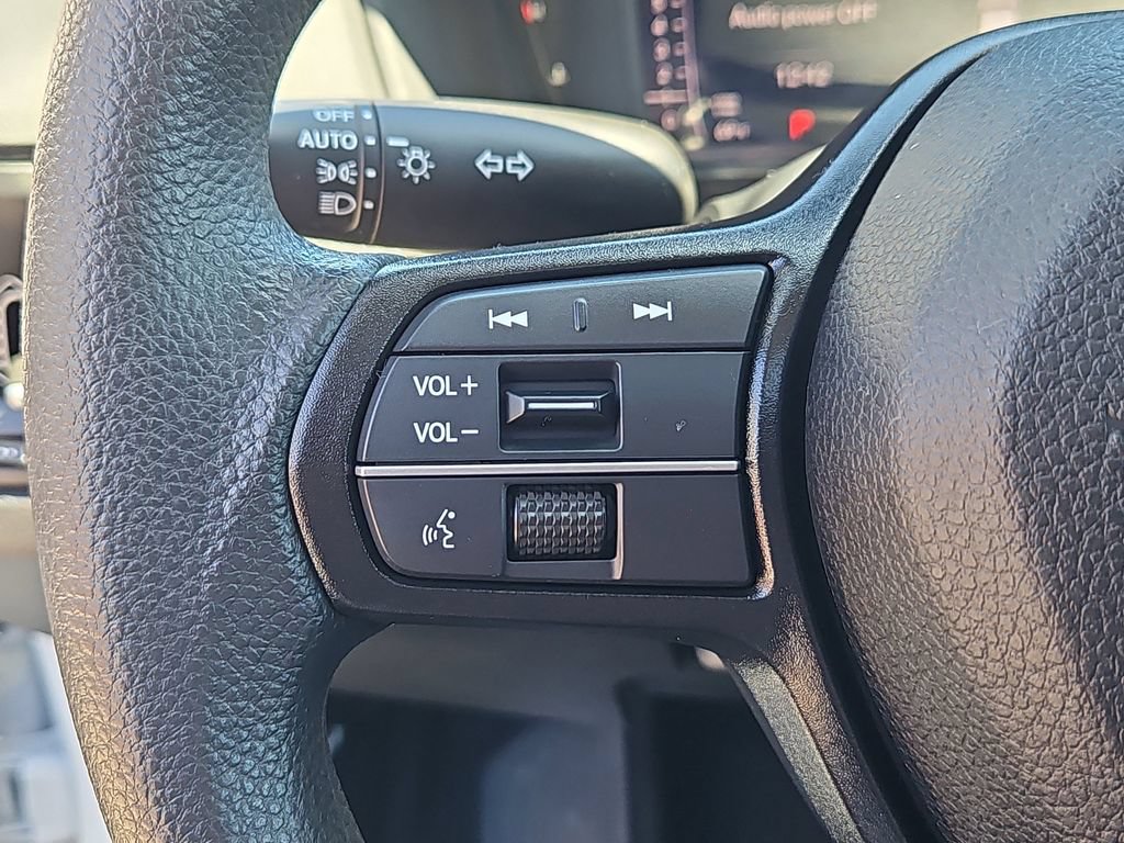 Certified 2023 Honda Accord EX image 19