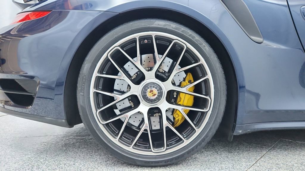 Used 2015 Porsche 911 Turbo S image 35