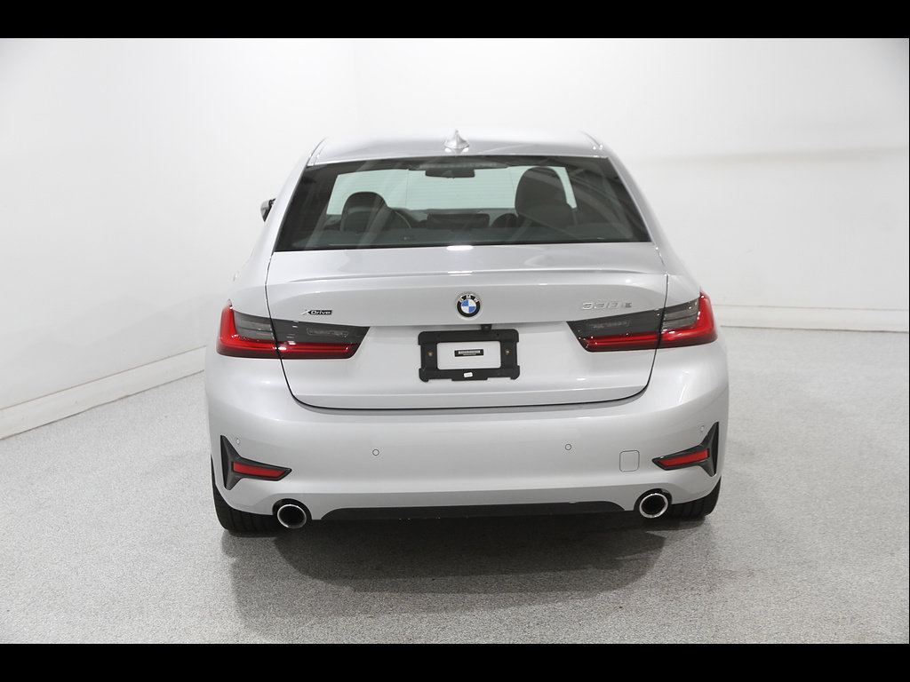 Used 2021 BMW 330e xDrive w/ Premium Package AWD/4WD image 23