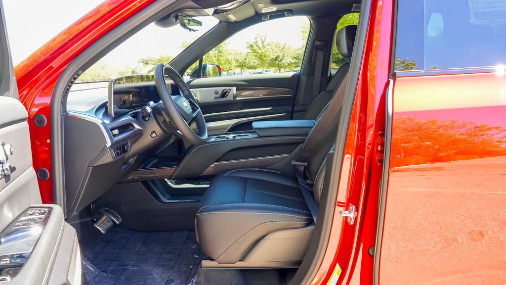 Used 2026 Cadillac Vistiq Sport AWD/4WD image 13