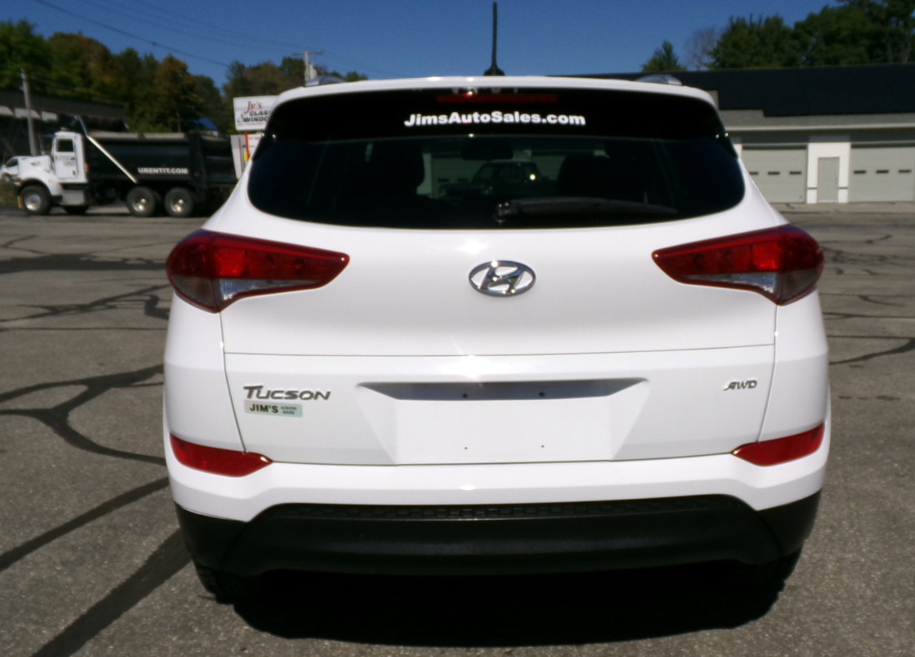 Used 2017 Hyundai Tucson SE image 4