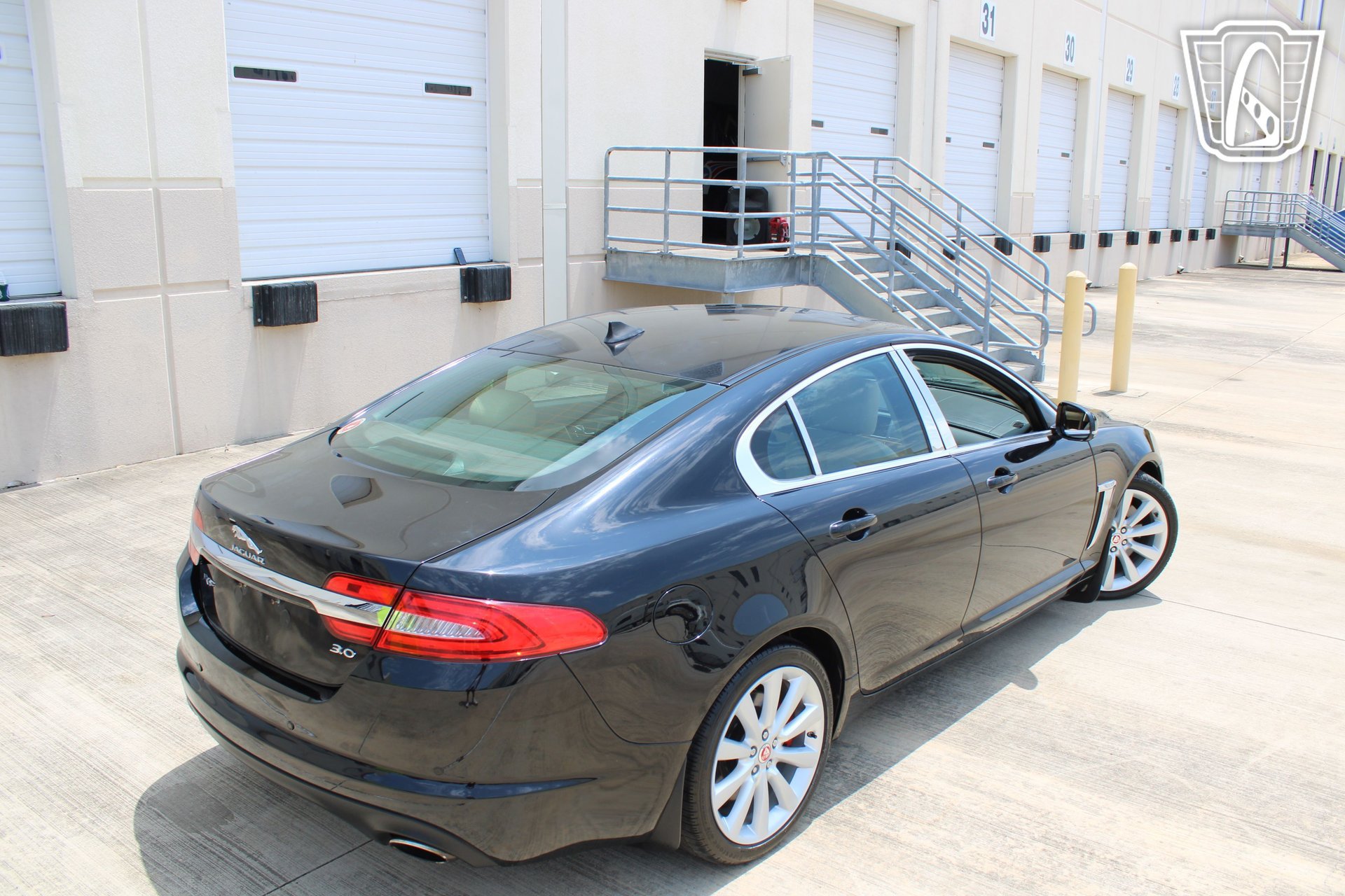 Used 2014 Jaguar XF 3.0 RWD image 30