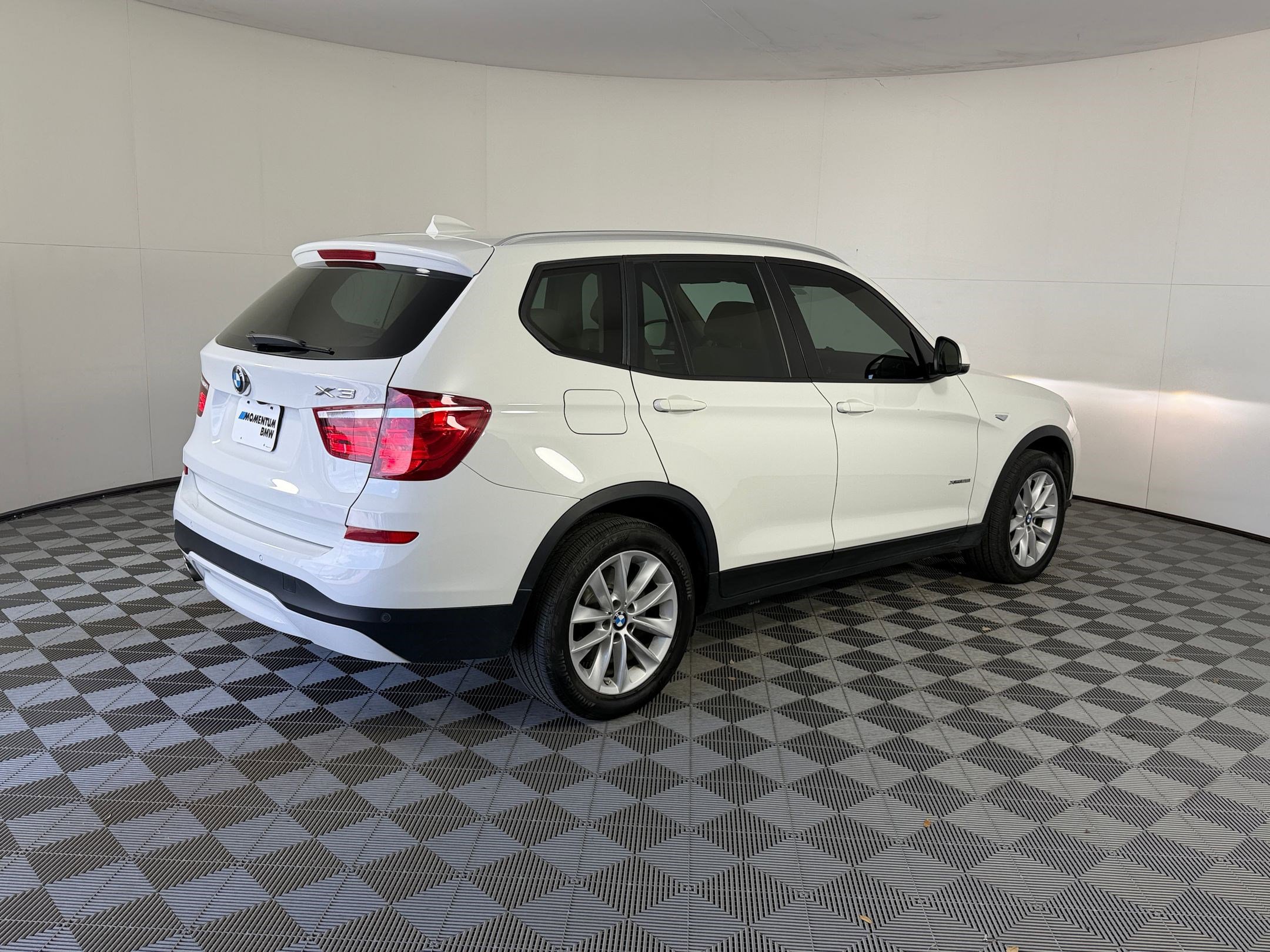 Used 2016 BMW X3 xDrive28i image 9
