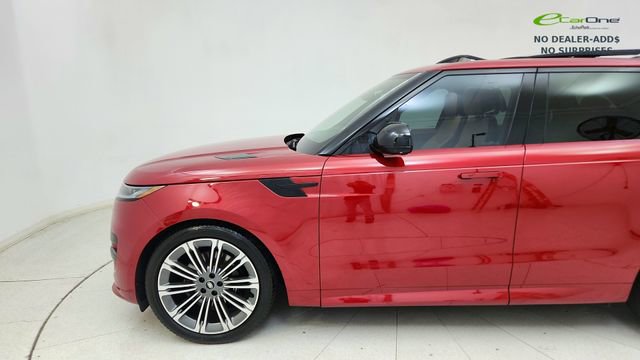 Used 2024 Land Rover Range Rover Sport Dynamic SE AWD/4WD image 4
