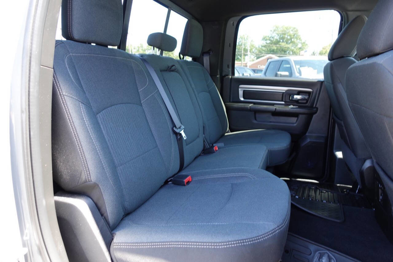 Used 2022 RAM 1500 Classic Warlock w/ Ceramic Grey Warlock Package image 26