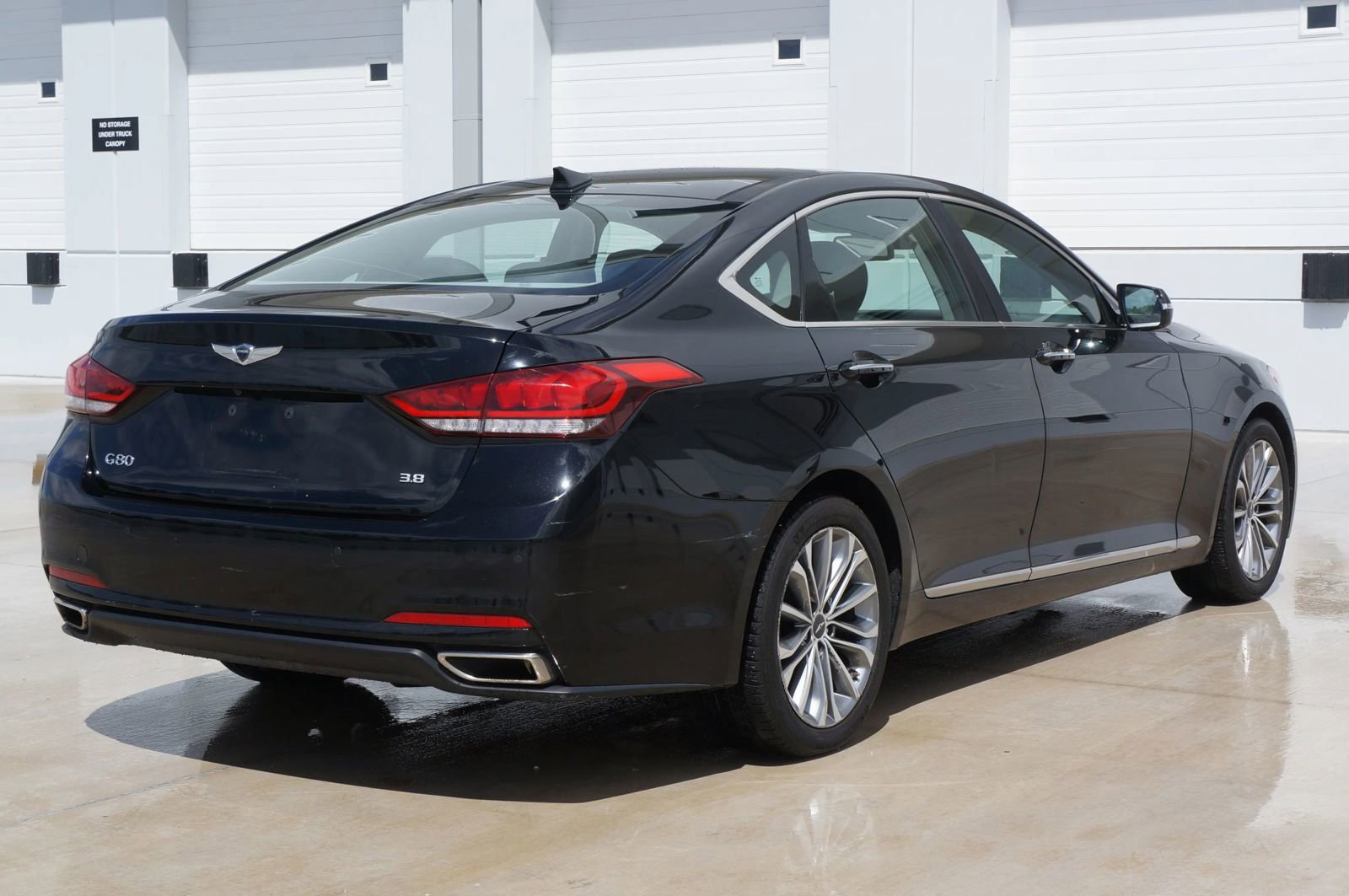 Used 2017 Genesis G80 3.8 w/ Option Group 02 image 11